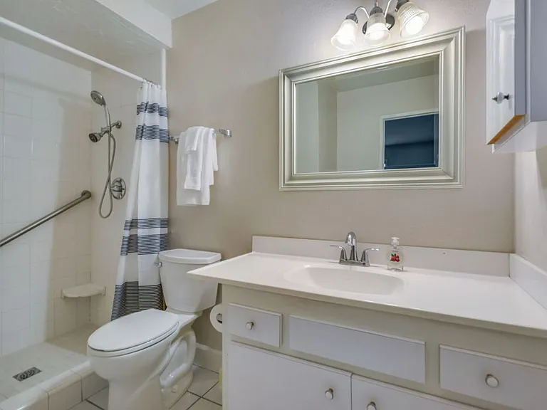 418 Nobel Ave #B — Photo 9