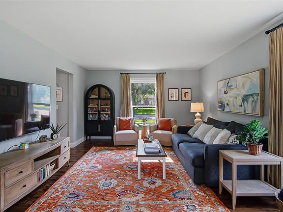 4th image of 3911 Cottonwood Drive
