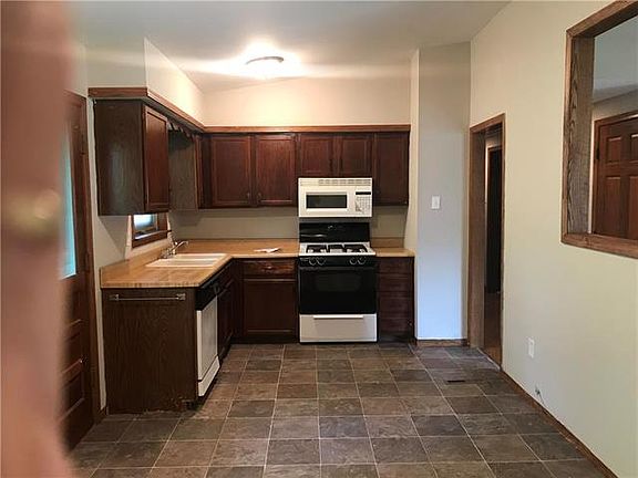 5th image of 512 Corral Dr