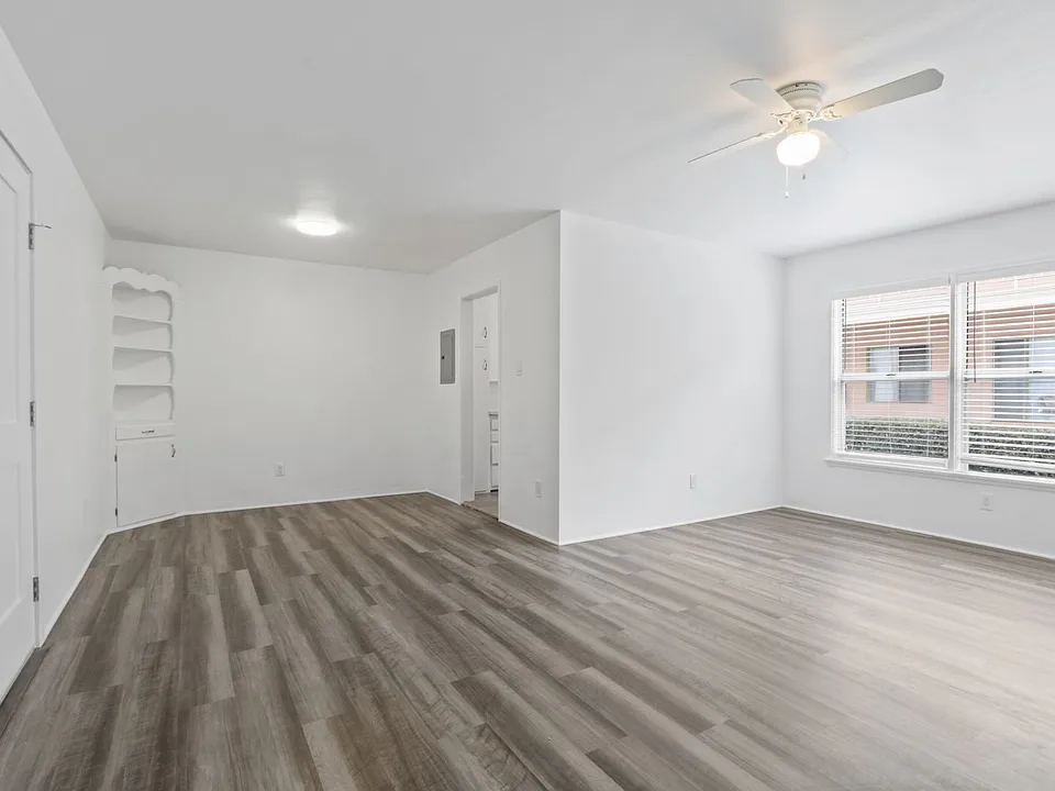 Newly Renovated Apartments In Prime Alamitos Beach