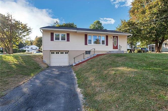 1st image of 36 Linden Dr