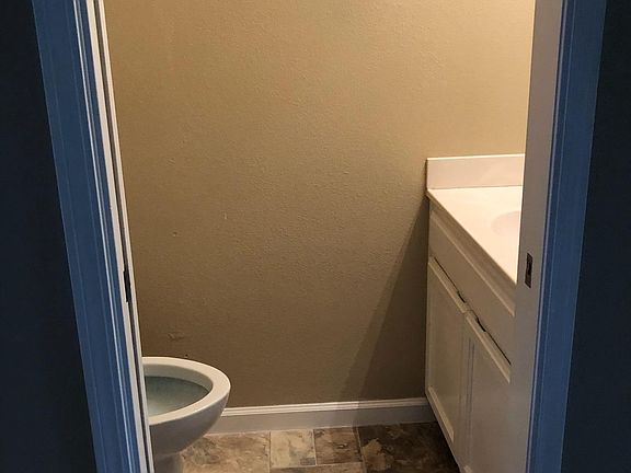 5th image of 2447 Penbrooke Ave