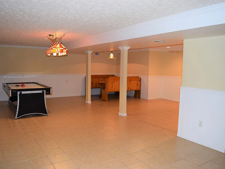 110 Dogwood Cir — Photo 40