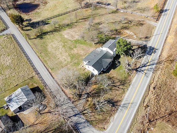 4th image of 405 Fairfield Rd