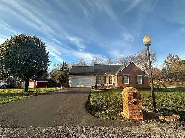 103 Cherry Wood Dr, Central City, KY 42330