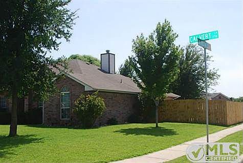 2nd image of 3713 Calvert Ln