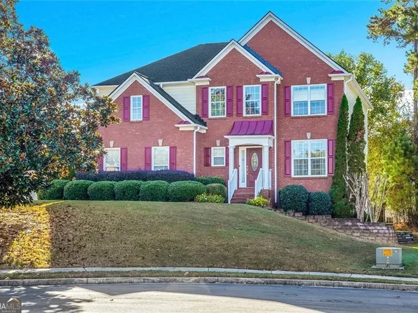 1905 Embassy Walk Ln, Lilburn, GA 30047