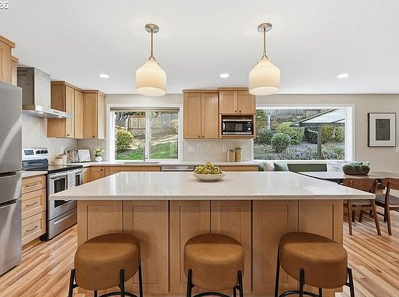 4th image of 4013 SE 199th Ave