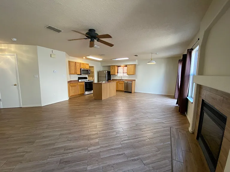 4328 Altura Vista Ln NE — Photo 36
