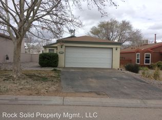 1373 Lil Ave NE, Rio Rancho, NM 87144