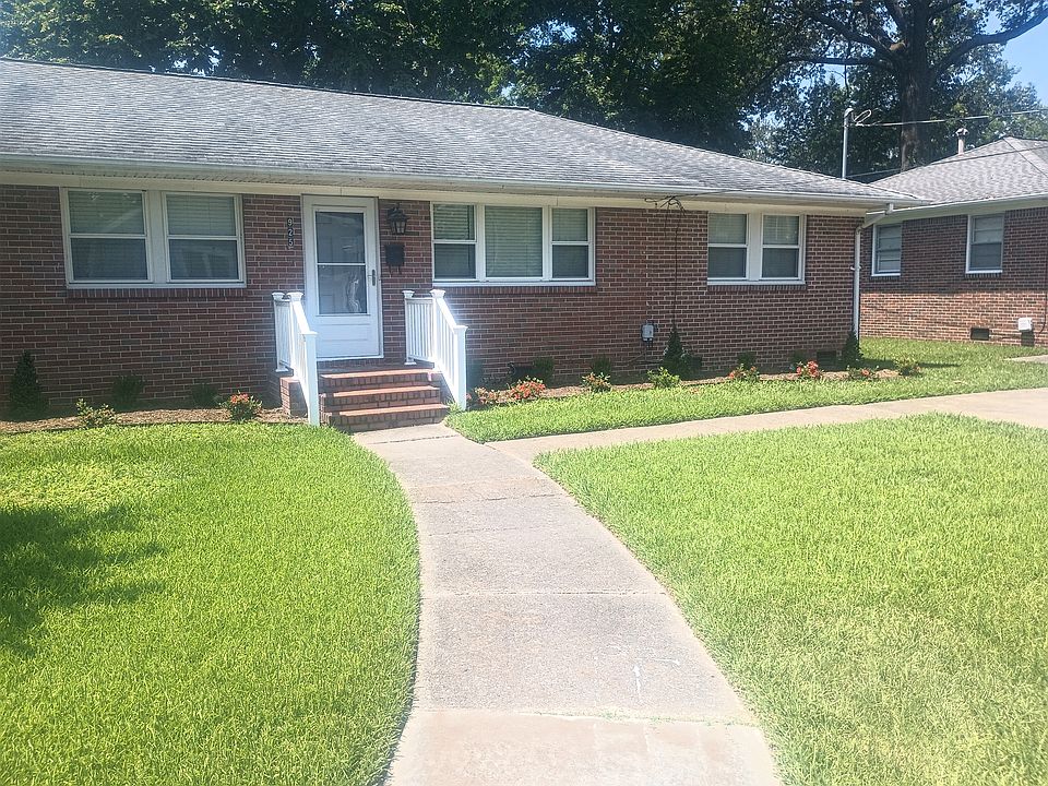 1st image of 925 Hullview Ave