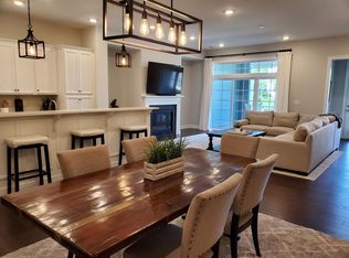 31 Hamilton Dr, Cranbury, NJ 08512