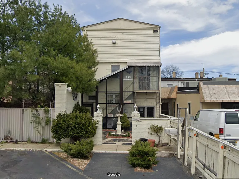 615 Amboy Ave — Photo 1