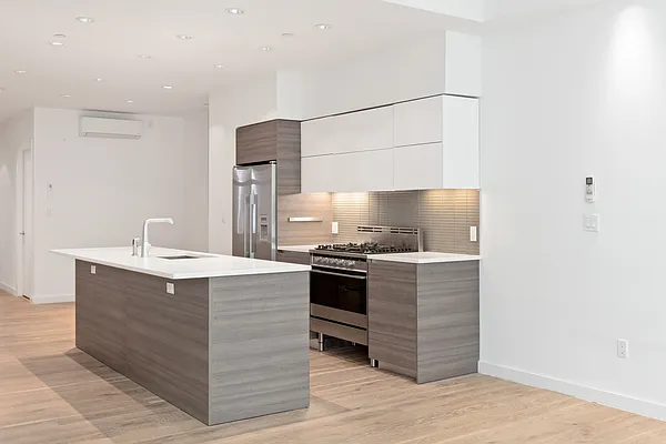 Rented by SPORN GROUP LLC | media 2