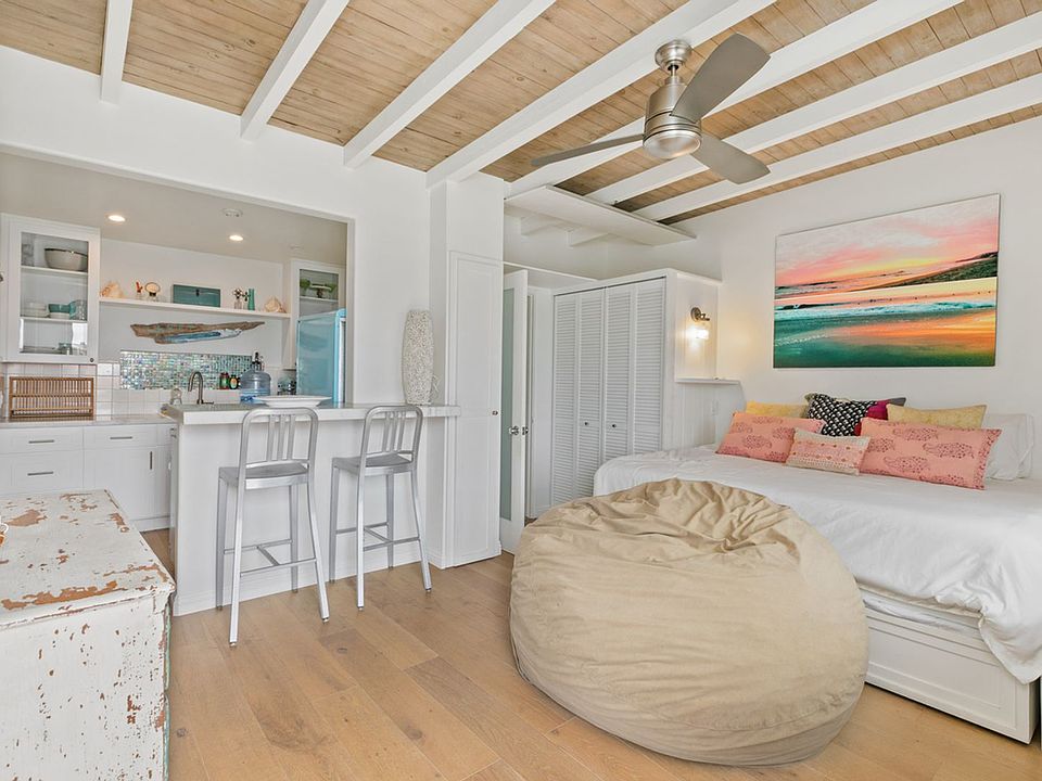 1st image of 420 Monterey Ln #1B