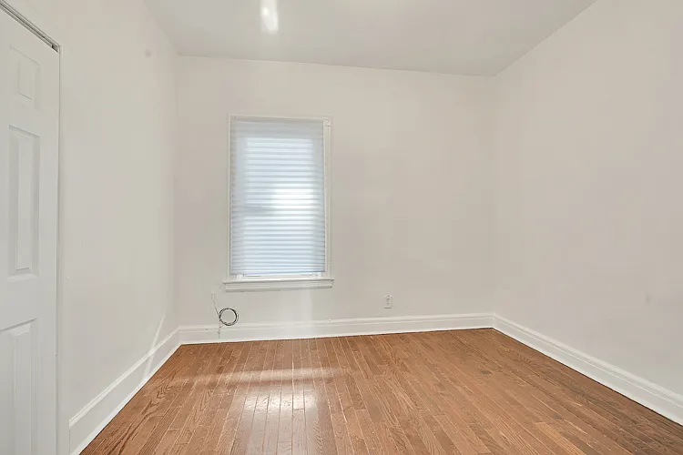 110 N 17th St #201 — Photo 7