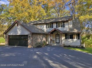 351 Rossmor Dr, Saylorsburg, PA 18353