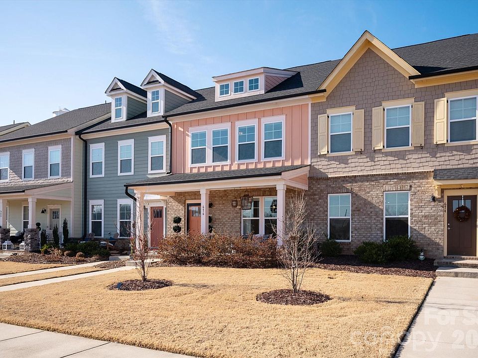 1st image of 676 Dunkins Ferry Rd