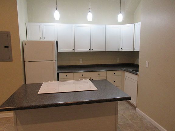 4th image of 1124 10th St