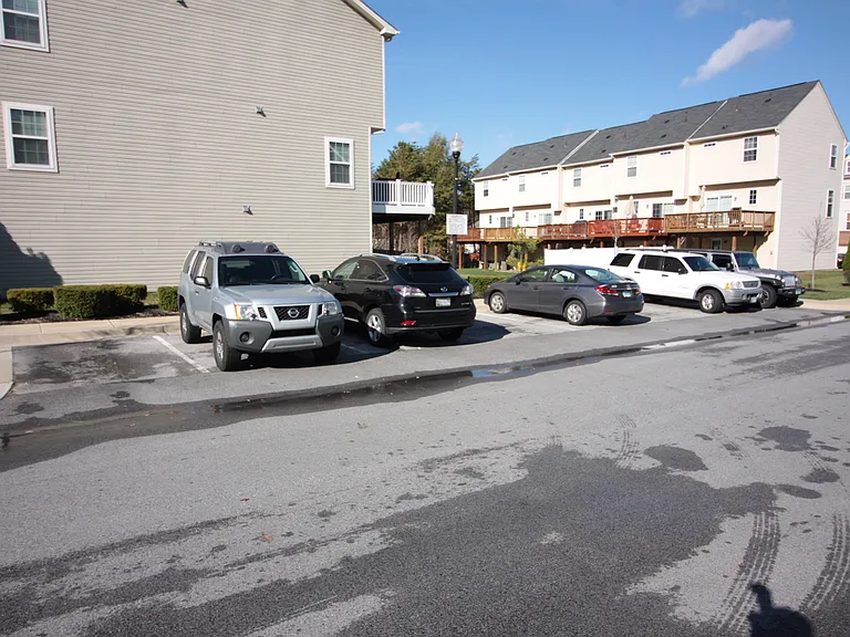 7568 Stonehouse Run Dr — Photo 25