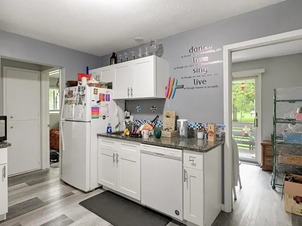 1659 10th Ave APT 2, Newport, MN 55055