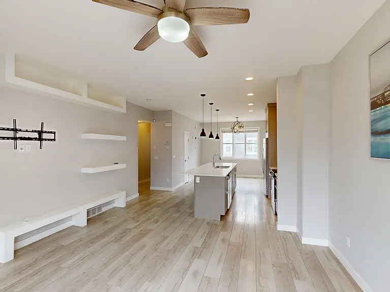 410 Cornerstone Mnr NE — Photo 1