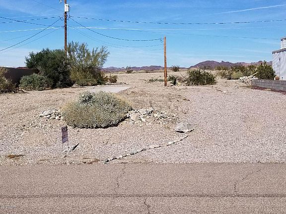 2nd image of 2575 James Dr Lot 4