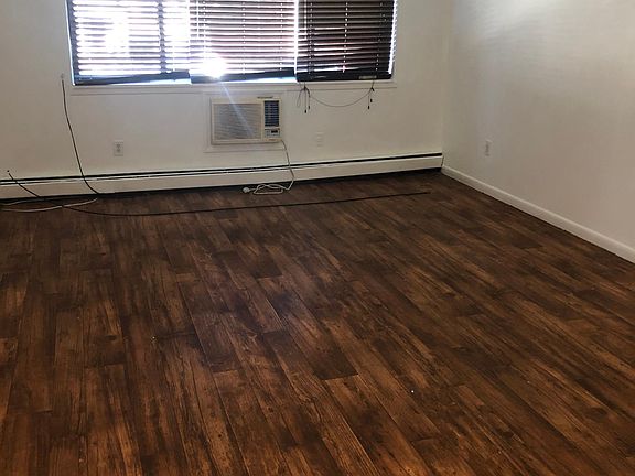 3rd image of 156-30 80th St #1
