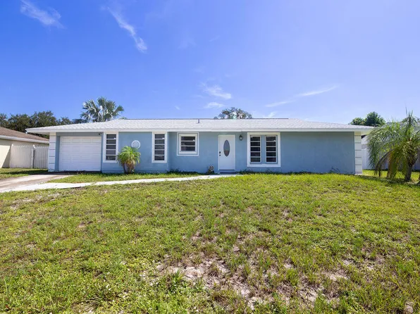 1337 SE ROANOKE Street, Port St Lucie, FL 34952