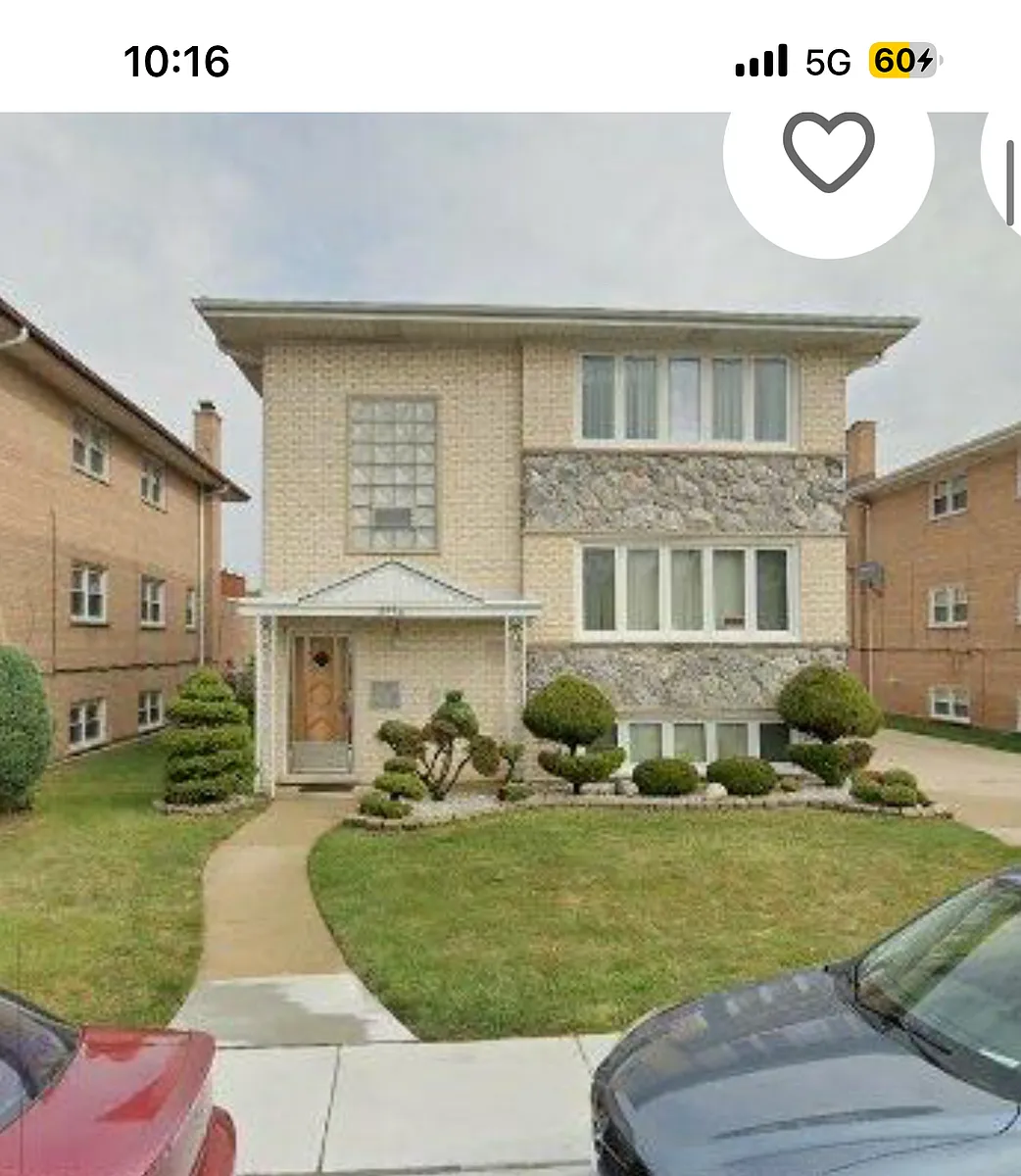 Building Photo - 8556 W Winnemac Ave #2
