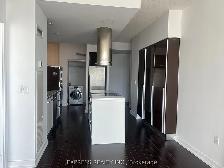 38 Dan Leckie Way #3003 — Photo 1