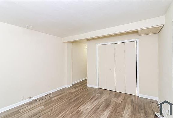 4th image of 1990 Rockledge Rd NE APT 3
