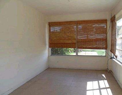 3rd image of 808 Maralyn Ave