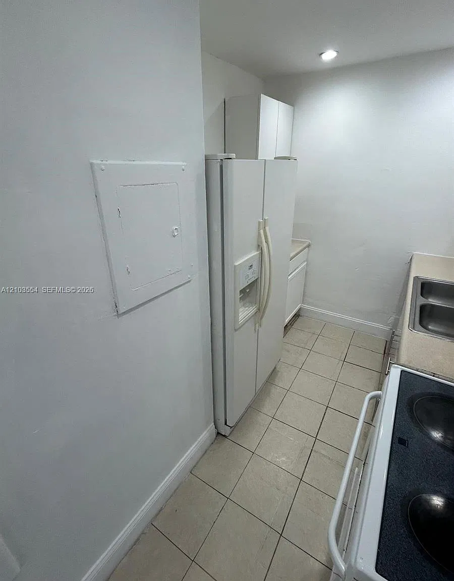 Caribbean Towers Condo — Photo 4