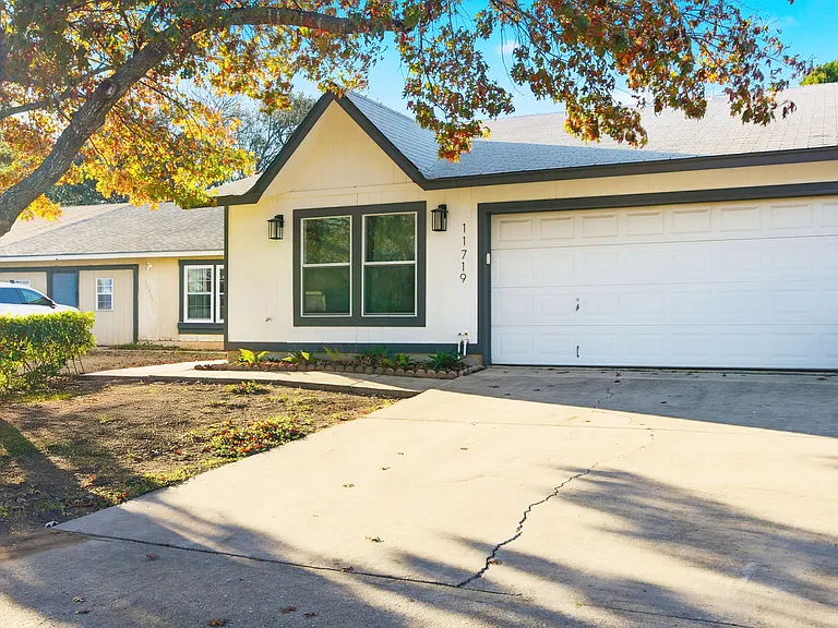 11719 Spring Song Dr — Photo 62