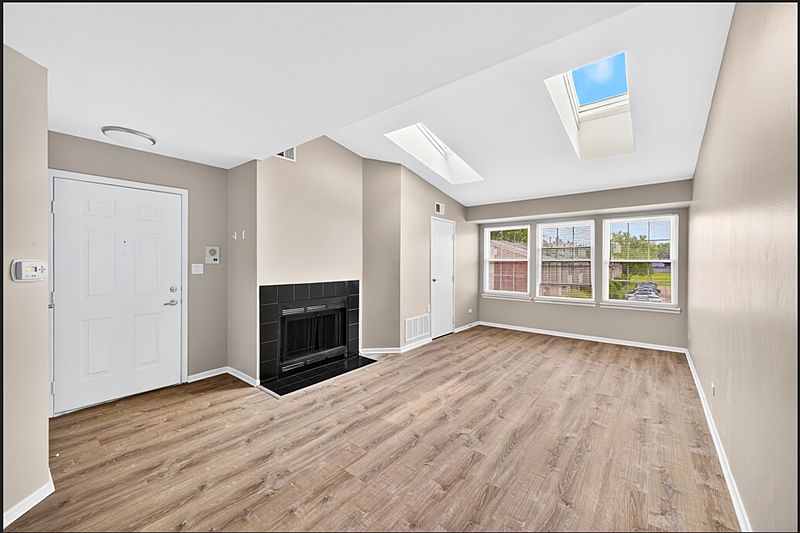 1st image of 1618 Country Lakes Dr APT 105