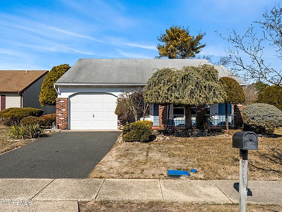2nd image of 14 Marlow Avenue