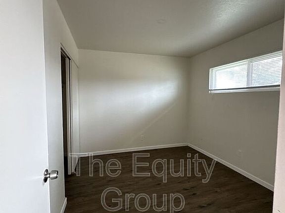 5th image of 331 E Elm St APT 1