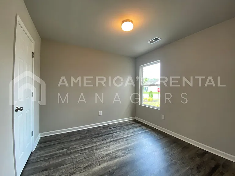 52 Cottage Ln — Photo 20