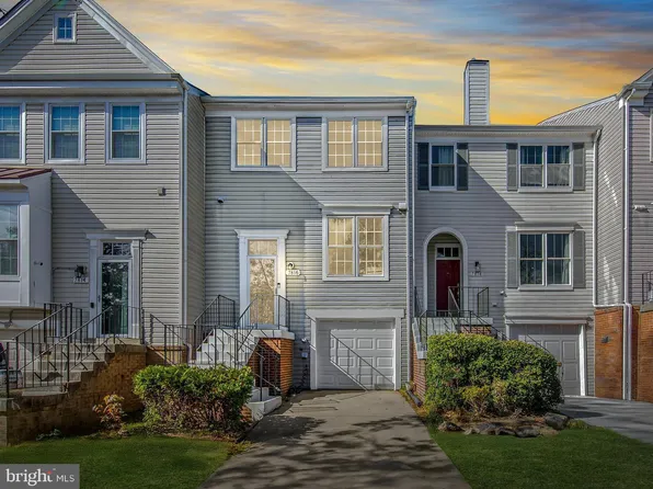 7816 Greenbrook Dr, Greenbelt, MD 20770