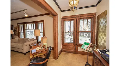 2975 N Downer Ave Photo 1