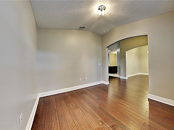 4th image of 2481 Creekfront Dr