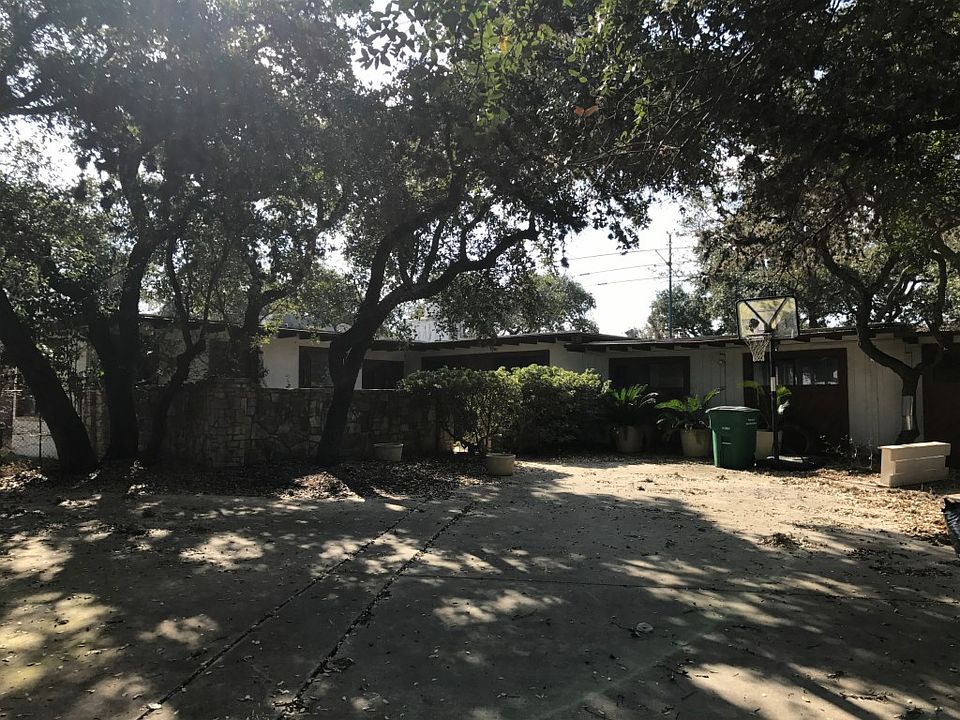 1st image of 14400 Challedon Cir