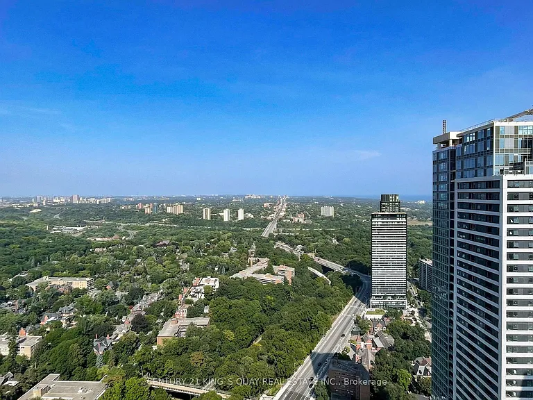 395 Bloor St E #4710 — Photo 33