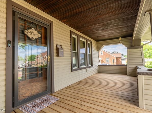 363 Bellflower Ave NW, Canton, OH 44708