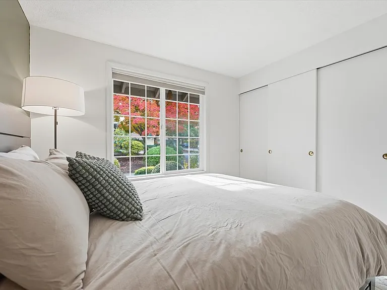 5330 SW Mayfair Ct — Photo 23