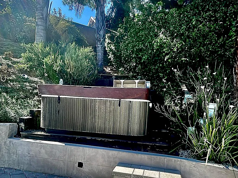 5055 Ludgate Dr — Photo 9