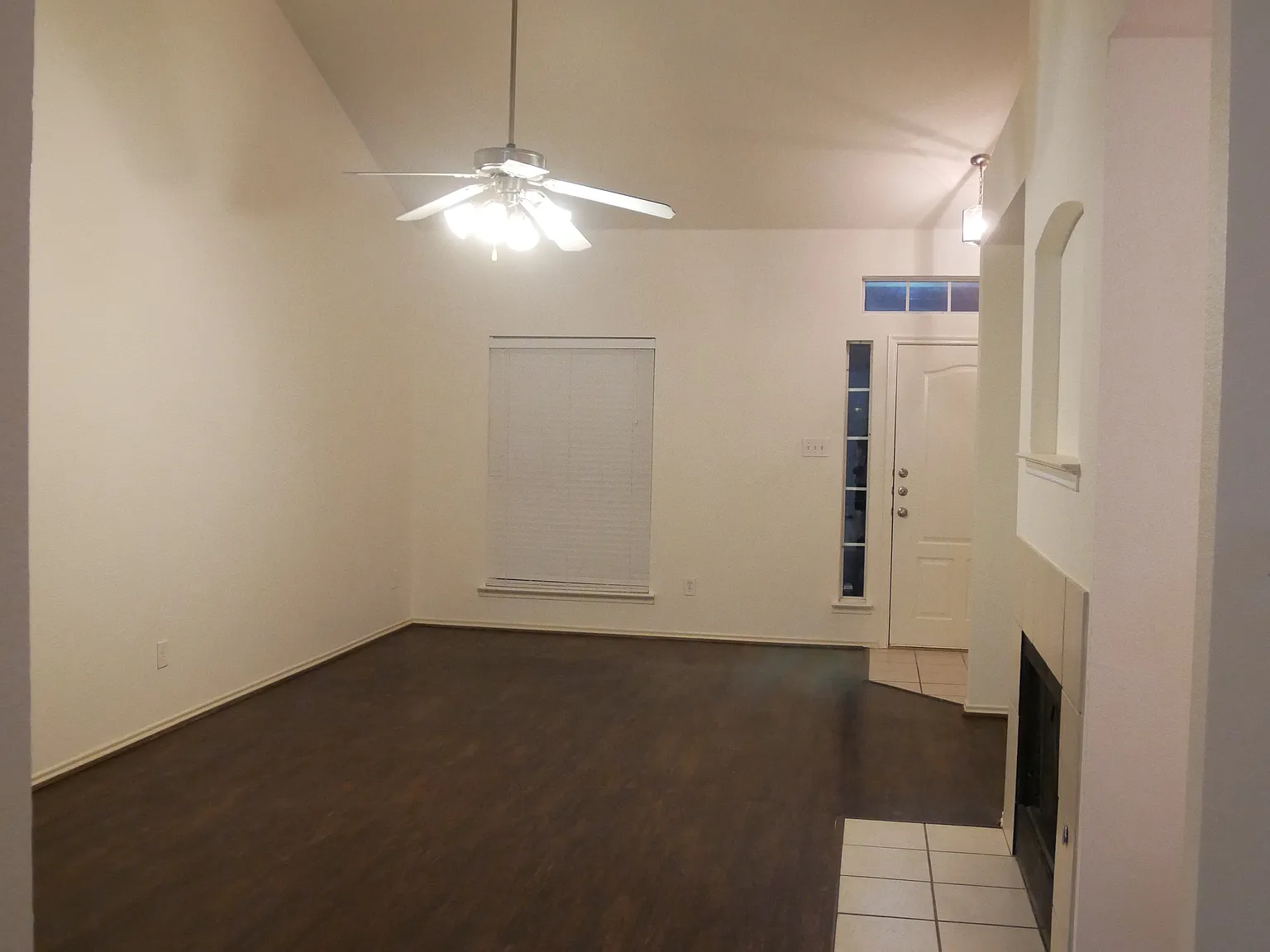4 bed, 2.5 bath, 2335 sqft, $2,400 — Photo 4
