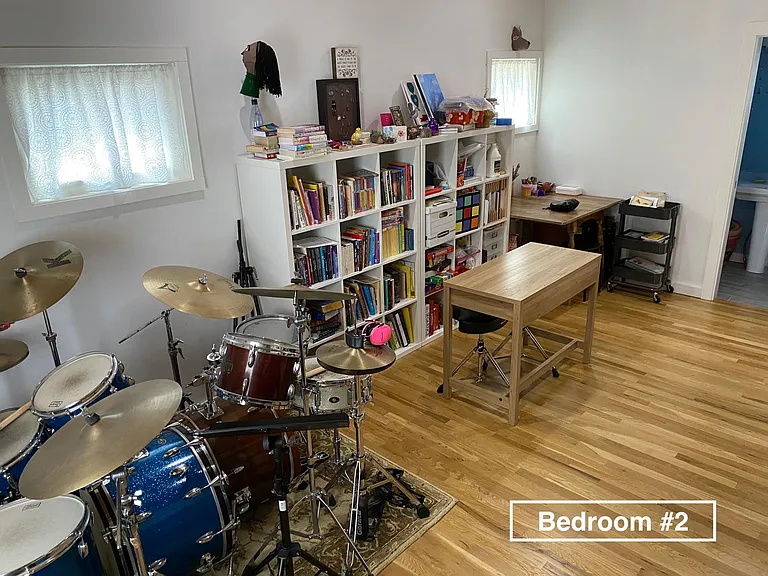 528 Snyder Ave — Photo 32