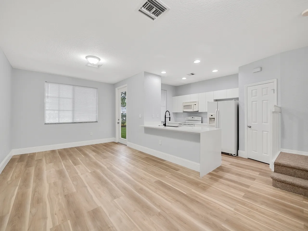 1954 Southwest 60th Avenue - 1 — Photo 3